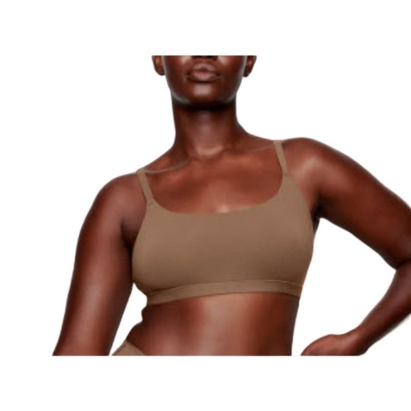 SKIMS Tops - SKIMS SCOOP BRALETTE, OXIDE - SIZE XS, NWT